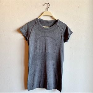 Lululemon Swiftly Tech Grey SS Top, Size S/6